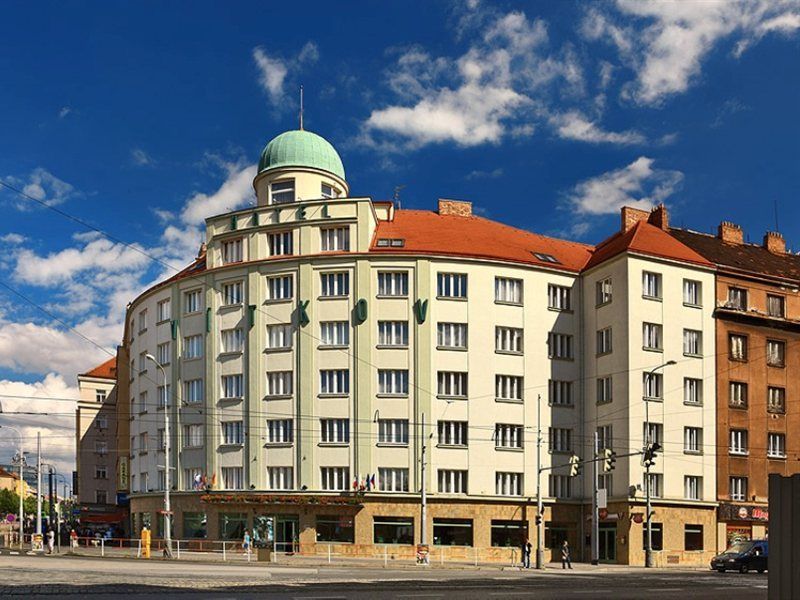 Hotel Vitkov Prag Exterior foto