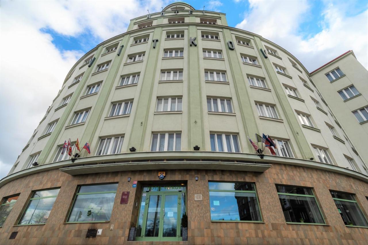 Hotel Vitkov Prag Exterior foto
