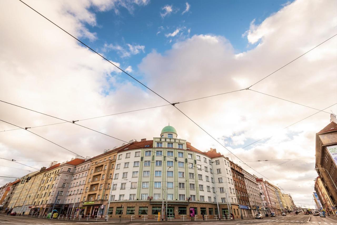 Hotel Vitkov Prag Exterior foto
